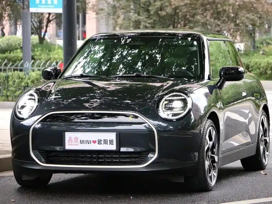 2024 Electric MINI Cooper SE (452km/h) - Artist — миниатюра 28