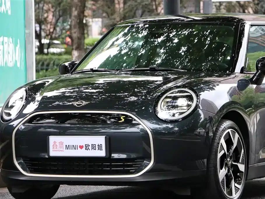 2024 Electric MINI Cooper SE (452km/h) - Artist — миниатюра 29