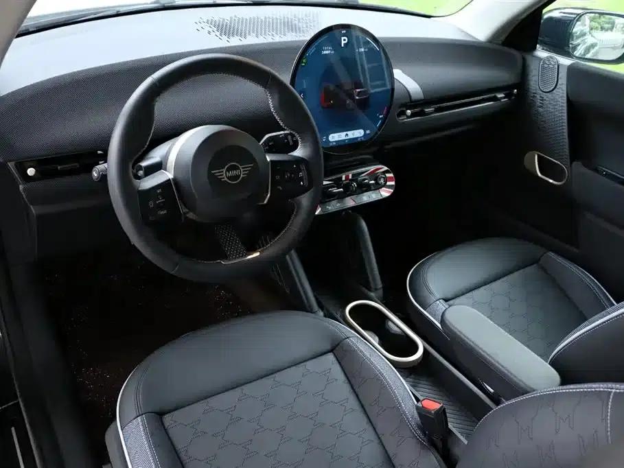 2024 Electric MINI Cooper SE (452km/h) - Artist — миниатюра 7