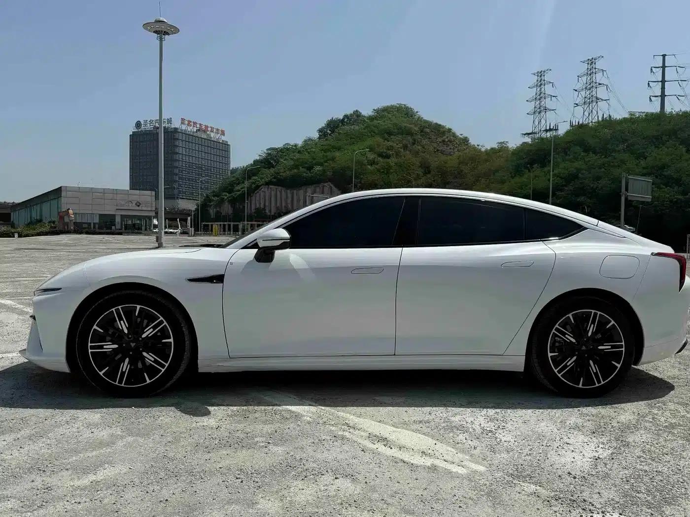 Nezha S 2024 Range Extender 1060 Lite Edition — миниатюра 5