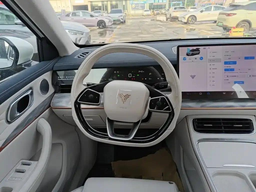 Nezha L 2024 Range Extended 310km Flash Charge Edition — миниатюра 11