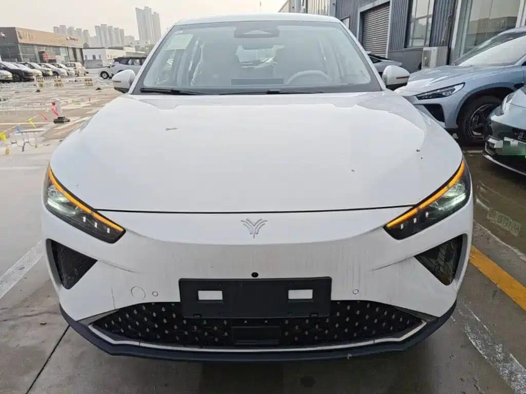 Nezha L 2024 Range Extended 310km Flash Charge Edition — миниатюра 3