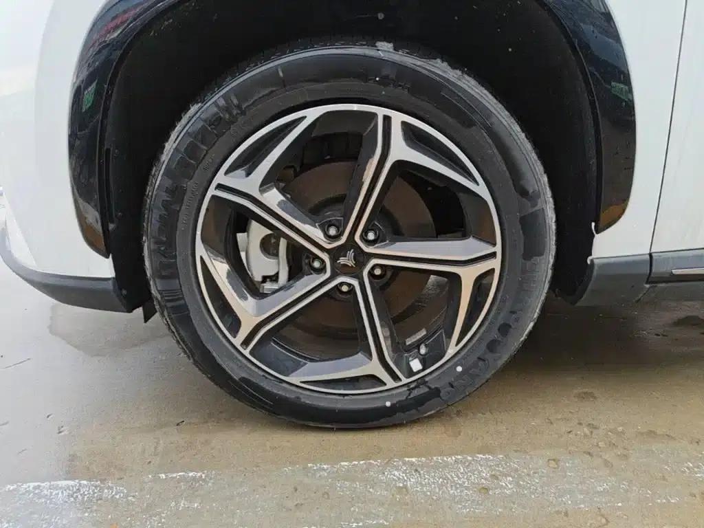 Nezha L 2024 Range Extended 310km Flash Charge Edition — миниатюра 23