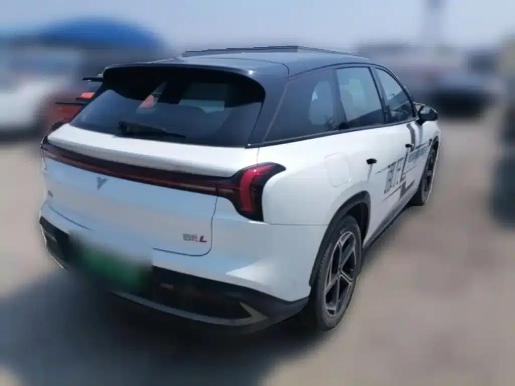 Nezha L 2024 Range Extender 310 Flash Charge Red Edition — миниатюра 12