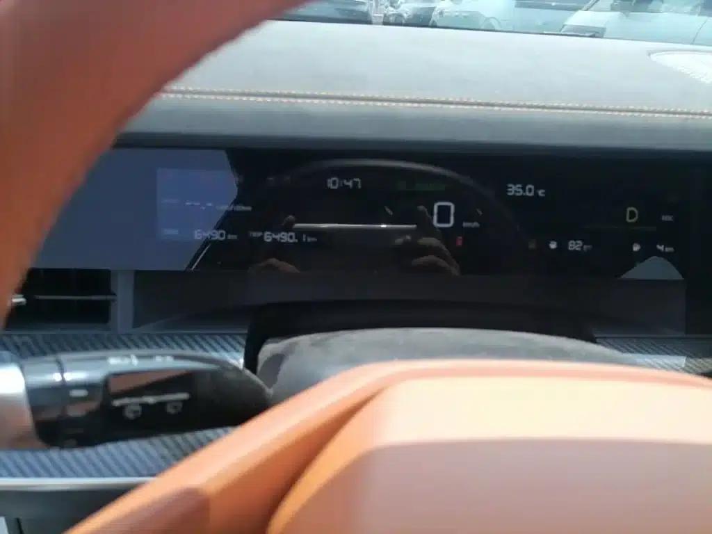 Nezha L 2024 Range Extender 310 Flash Charge Red Edition — миниатюра 18