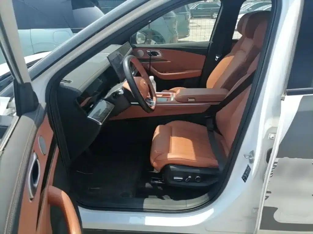 Nezha L 2024 Range Extender 310 Flash Charge Red Edition — миниатюра 22