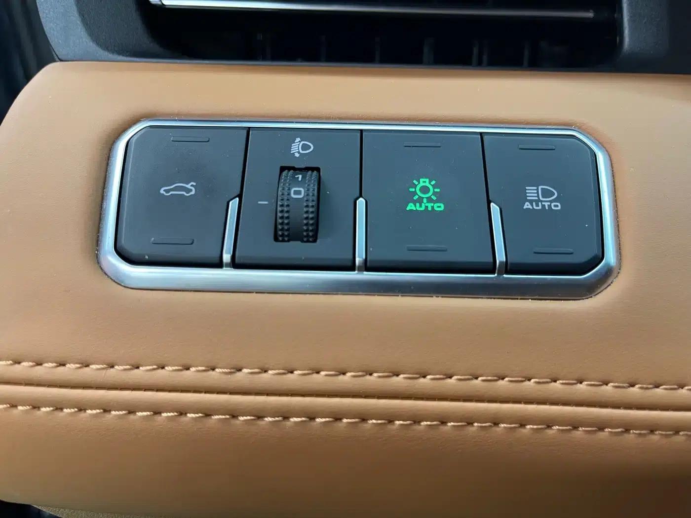 ORA Lightning Cat 2022 555km Premium Edition — миниатюра 21