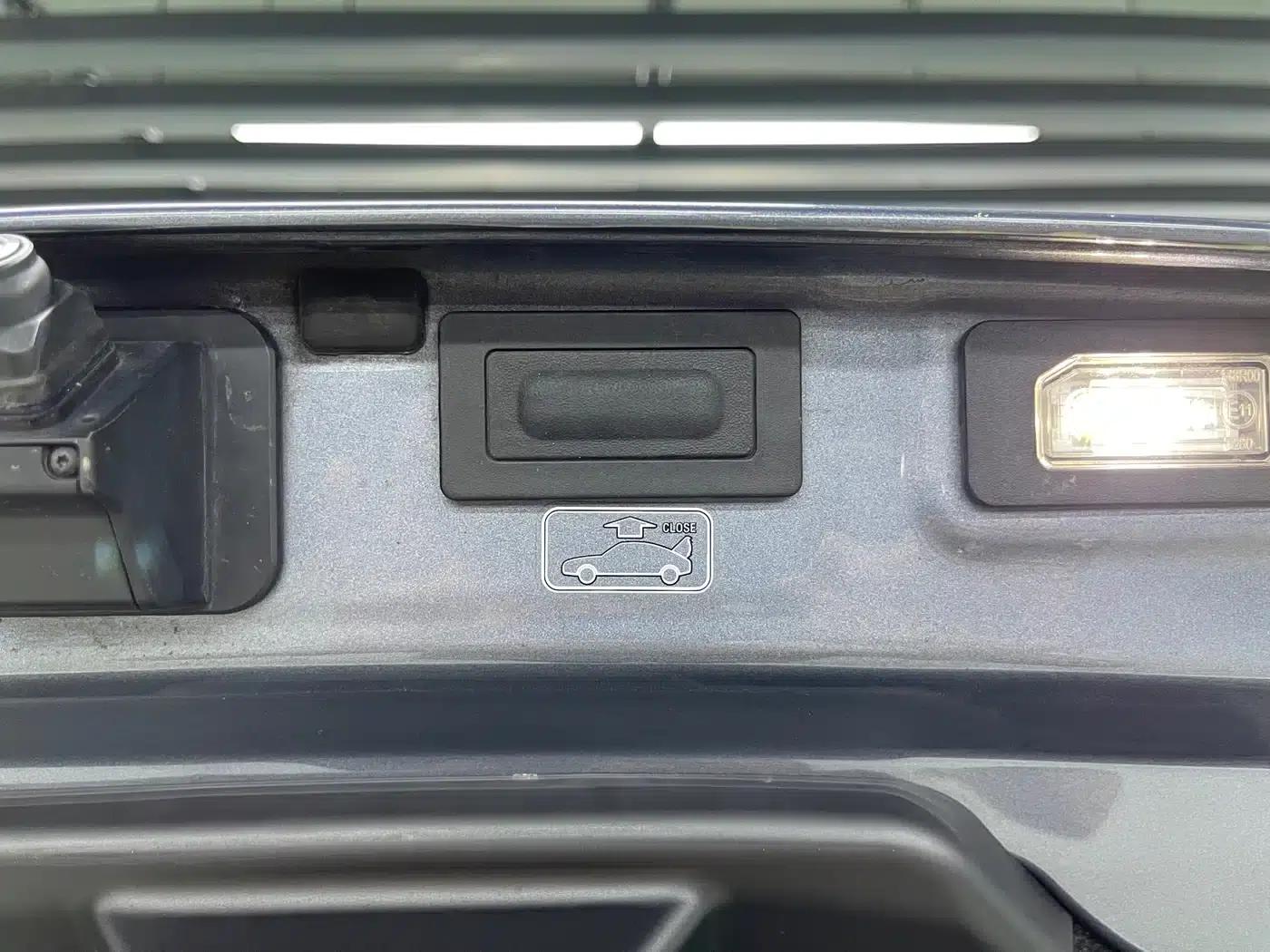 ORA Lightning Cat 2022 555km Premium Edition — миниатюра 31