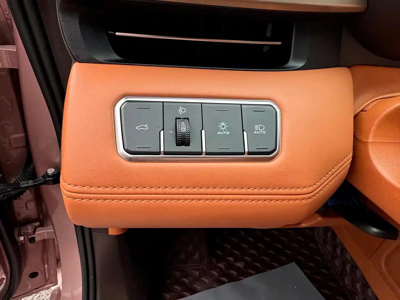 ORA Lightning Cat 2022 555km Premium Edition — миниатюра 15