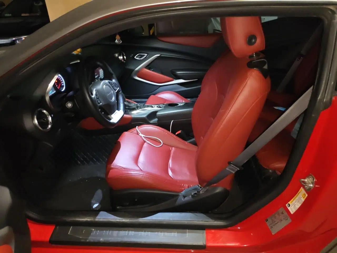 Chevrolet Camaro 2017 2.0T RS — миниатюра 15