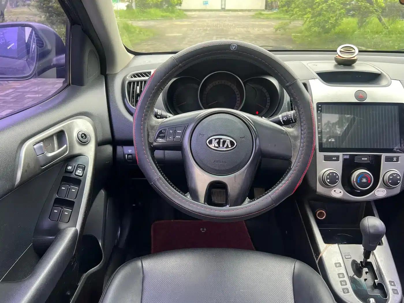 2009 Forte 1.6L AT Premium — миниатюра 13