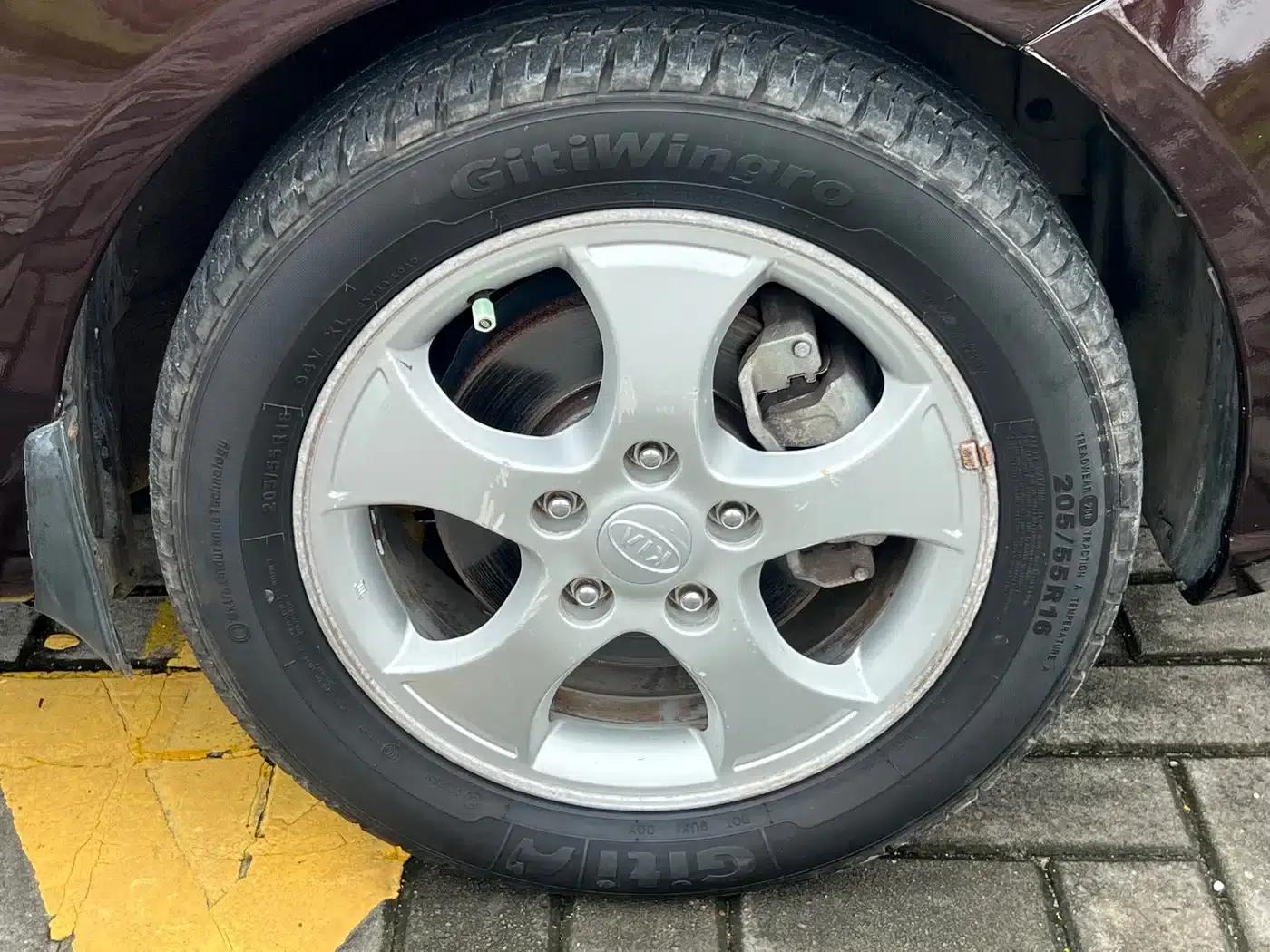 2009 Forte 1.6L AT Premium — миниатюра 19
