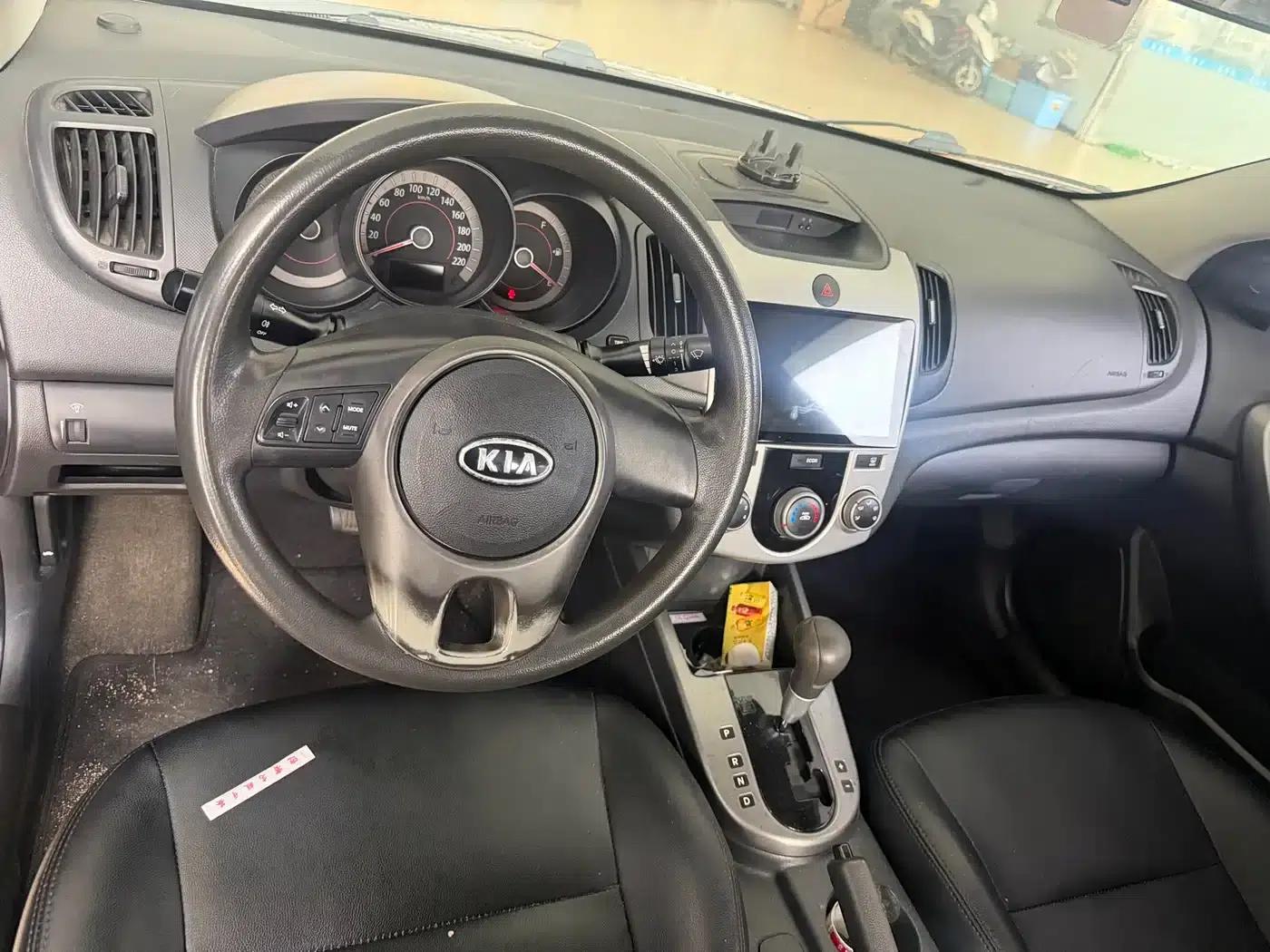 2009 Forte 1.6L AT GLS — миниатюра 12