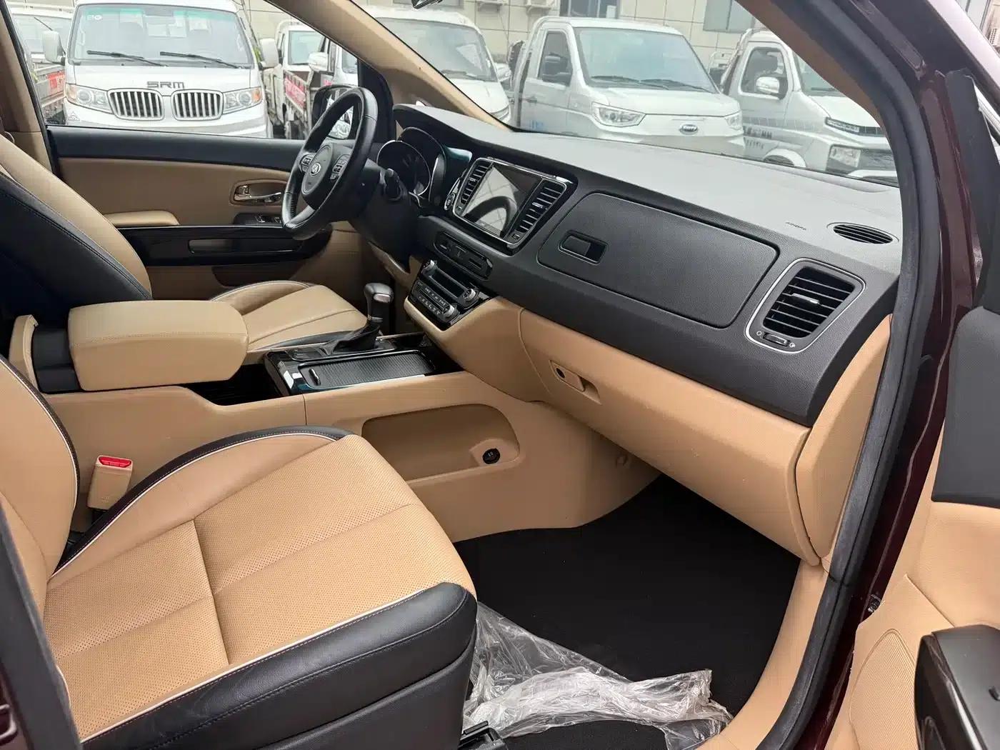Carnival Imported 2015 2.2T Luxury Edition (National IV Emission Standard) — миниатюра 12