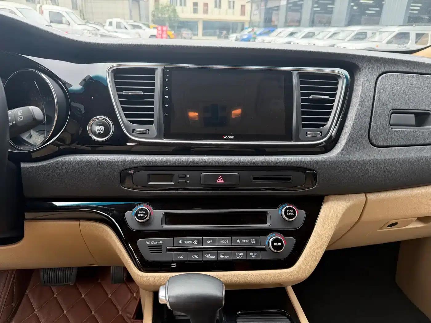 Carnival Imported 2015 2.2T Luxury Edition (National IV Emission Standard) — миниатюра 7