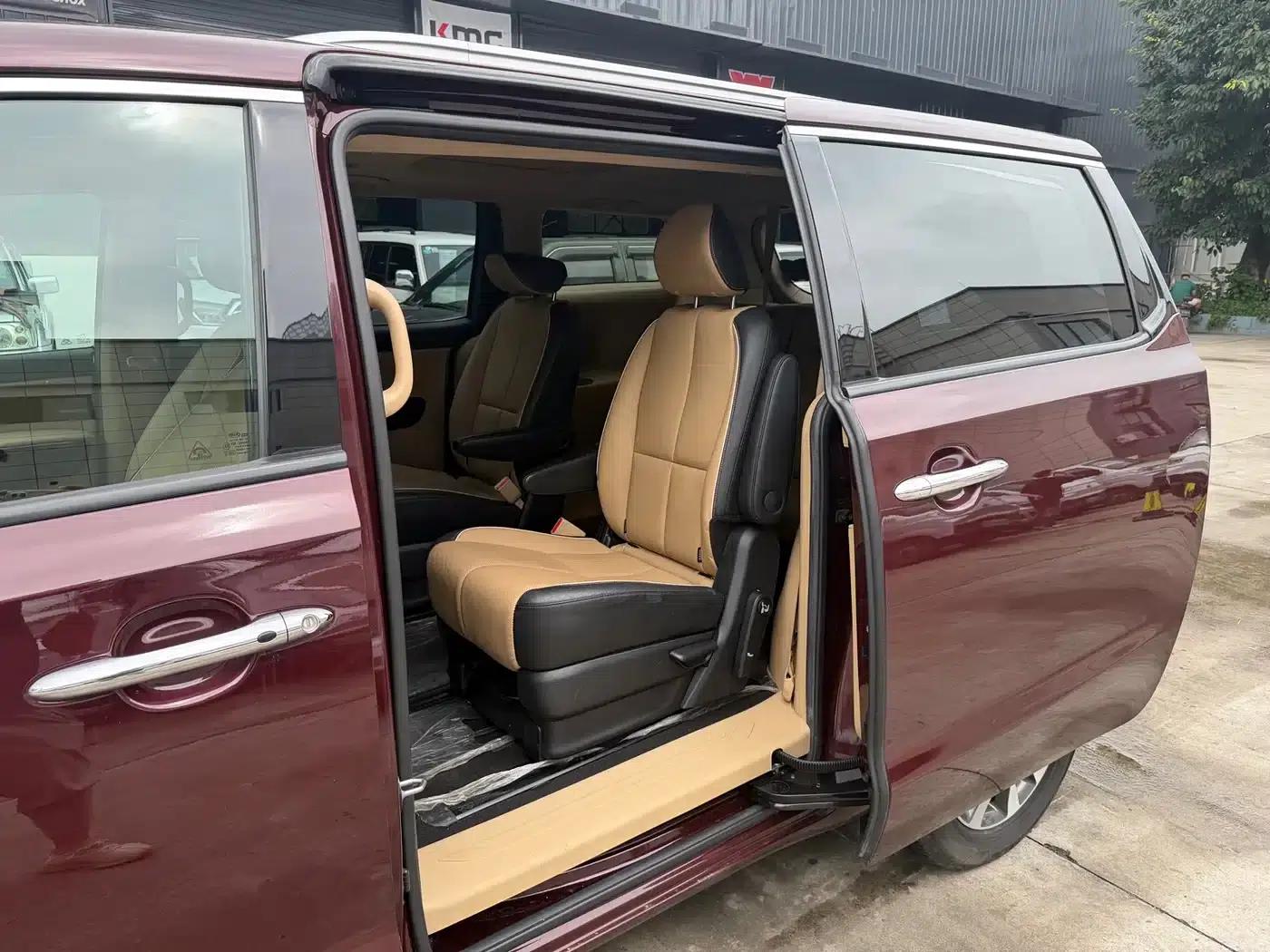 Carnival Imported 2015 2.2T Luxury Edition (National IV Emission Standard) — миниатюра 10