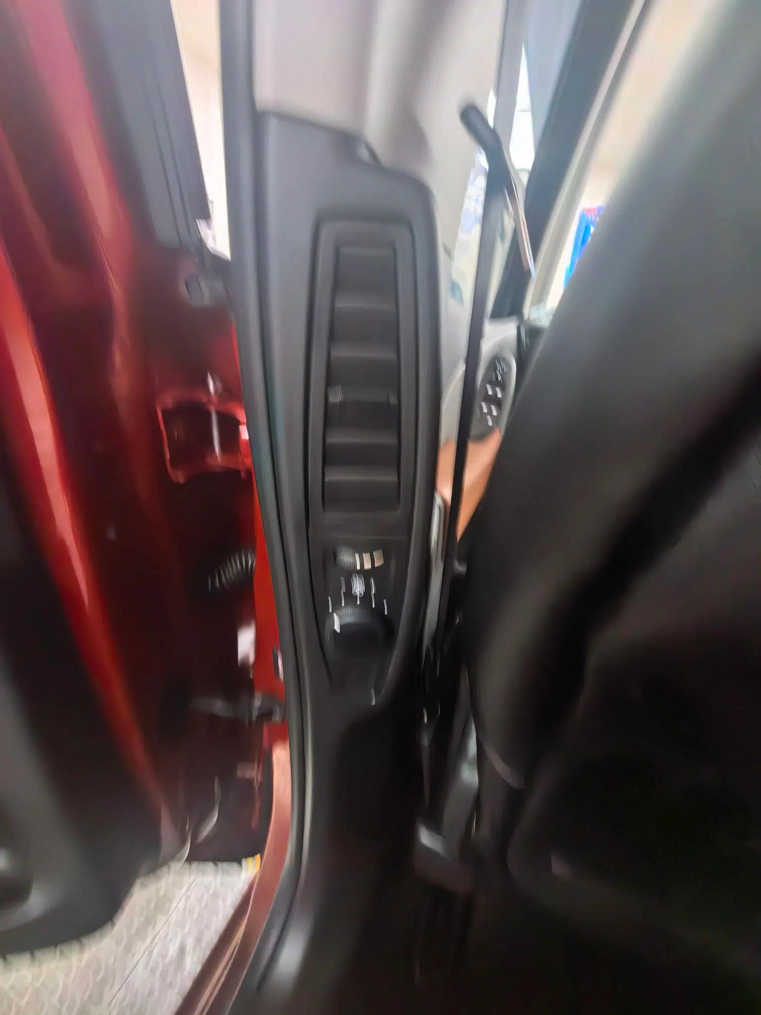 Citroen C4 Picasso 2015 1.6T Fashion Model 5 Seats — миниатюра 20