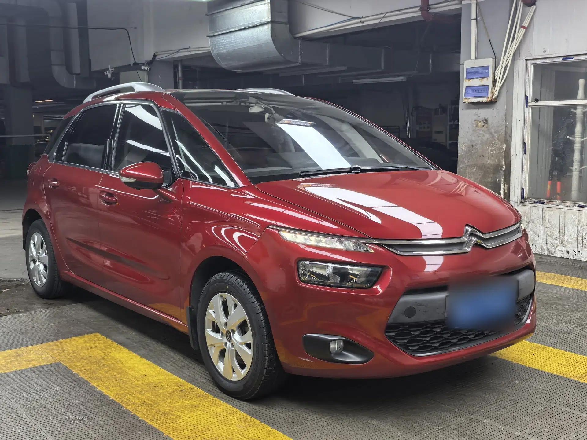 Citroen C4 Picasso 2015 1.6T Fashion Model 5 Seats — миниатюра 3