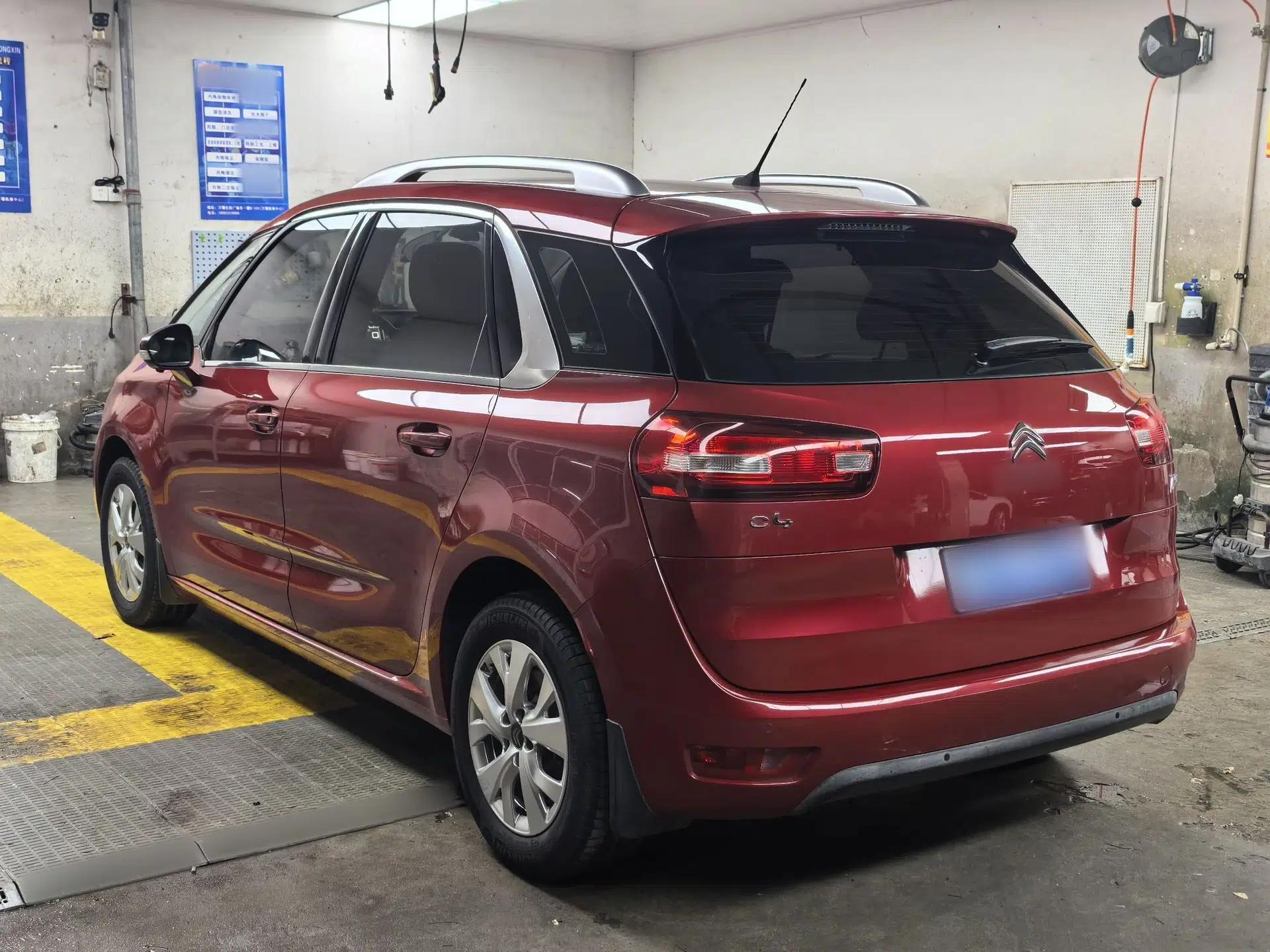 Citroen C4 Picasso 2015 1.6T Fashion Model 5 Seats — миниатюра 6