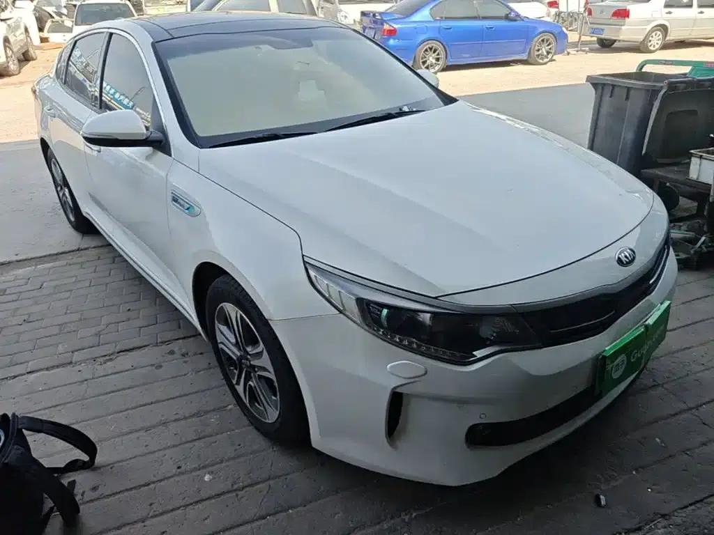 Kia K5 PHEV 2018 2.0L Premium Edition — миниатюра 4