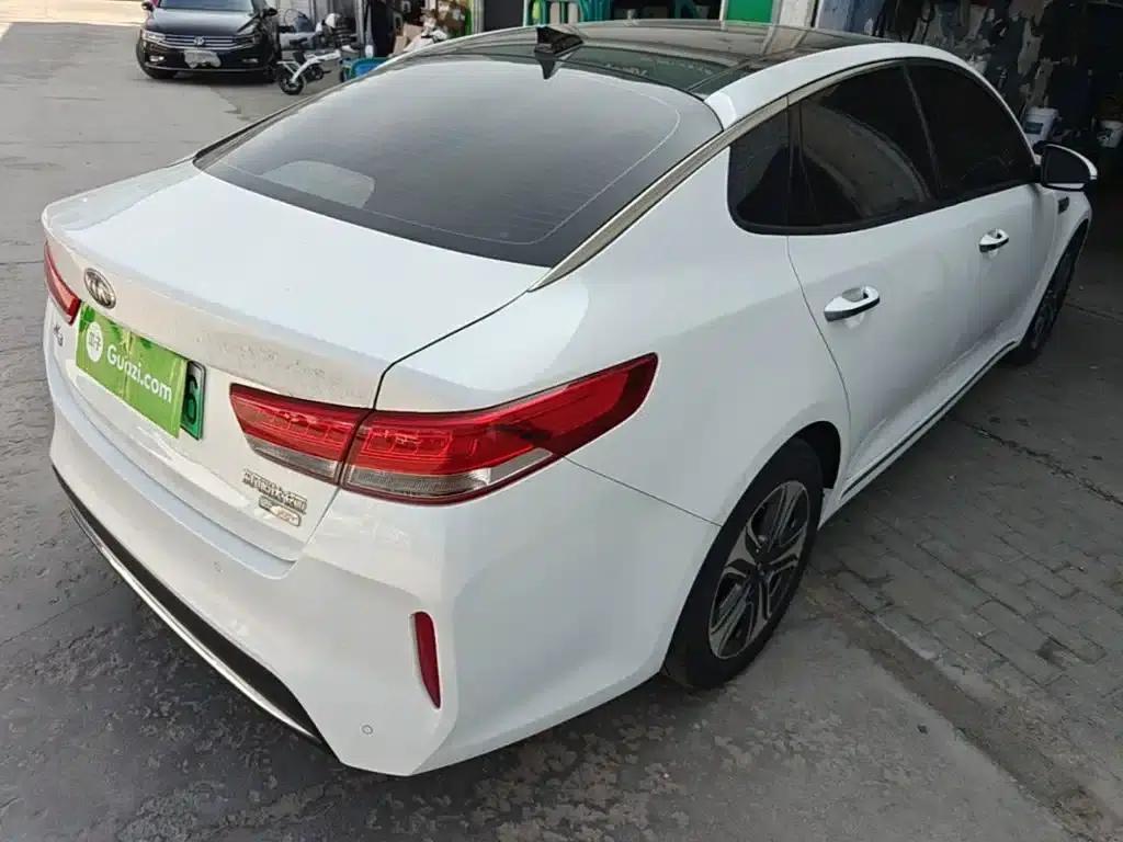 Kia K5 PHEV 2018 2.0L Premium Edition — миниатюра 7