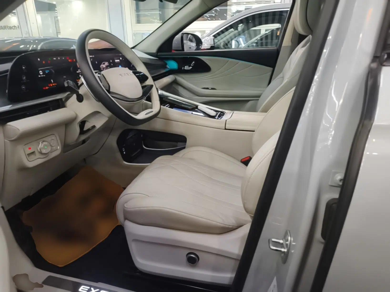 EXEED Stellar 2023 400T Four-Wheel Drive Luxury Edition — миниатюра 17
