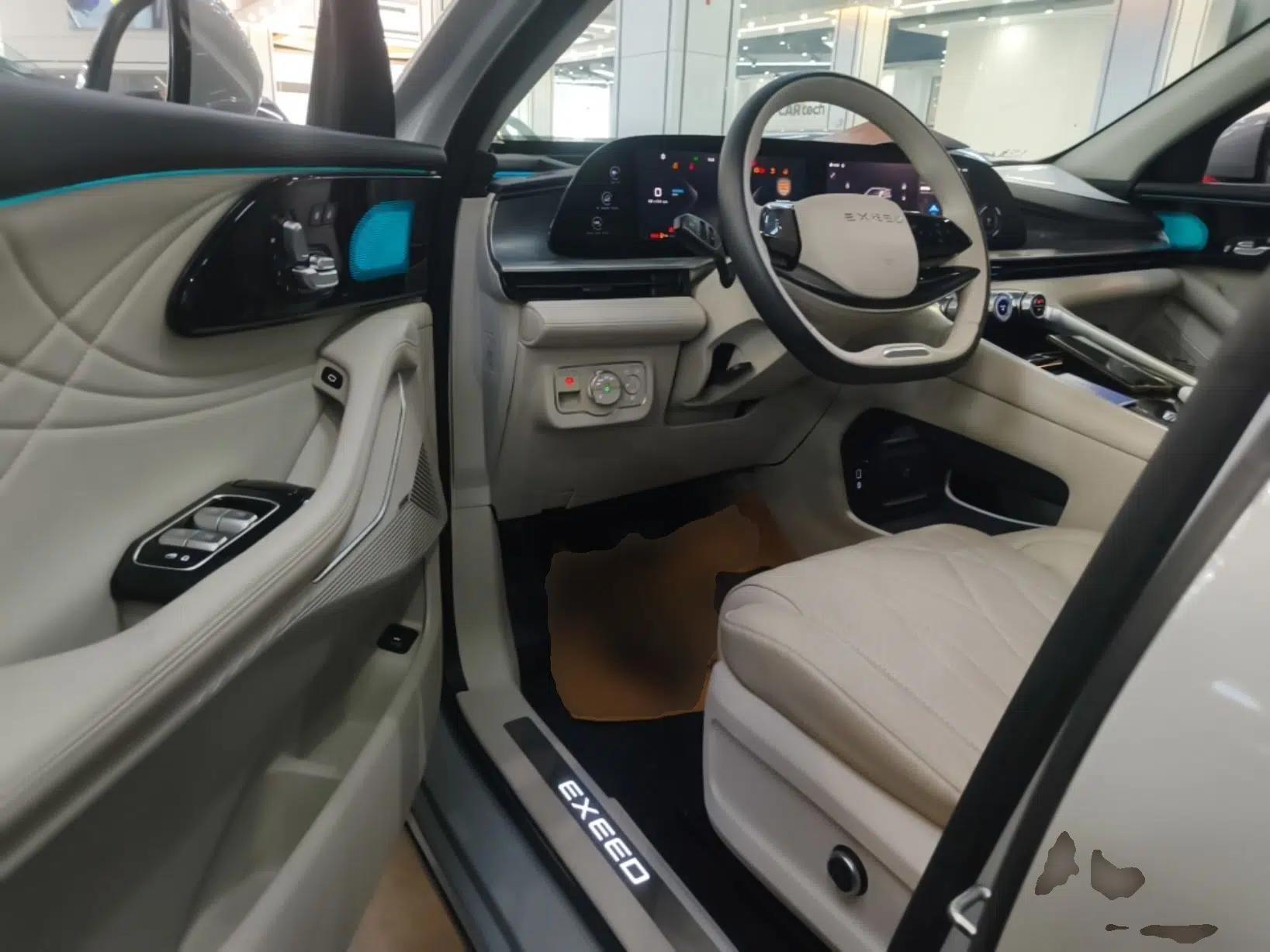 EXEED Stellar 2023 400T Four-Wheel Drive Luxury Edition — миниатюра 18