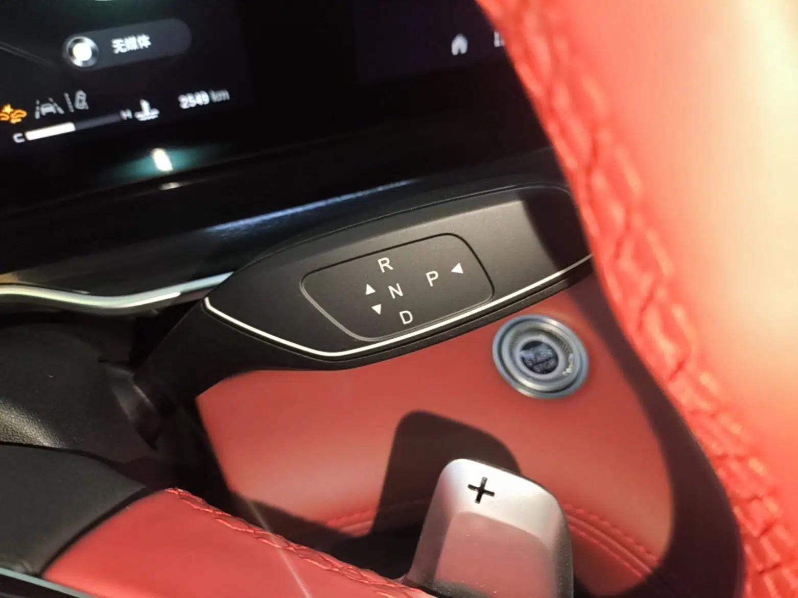 EXEED Stellar 2023 400T Two-Wheel Drive Comfort Edition — миниатюра 16