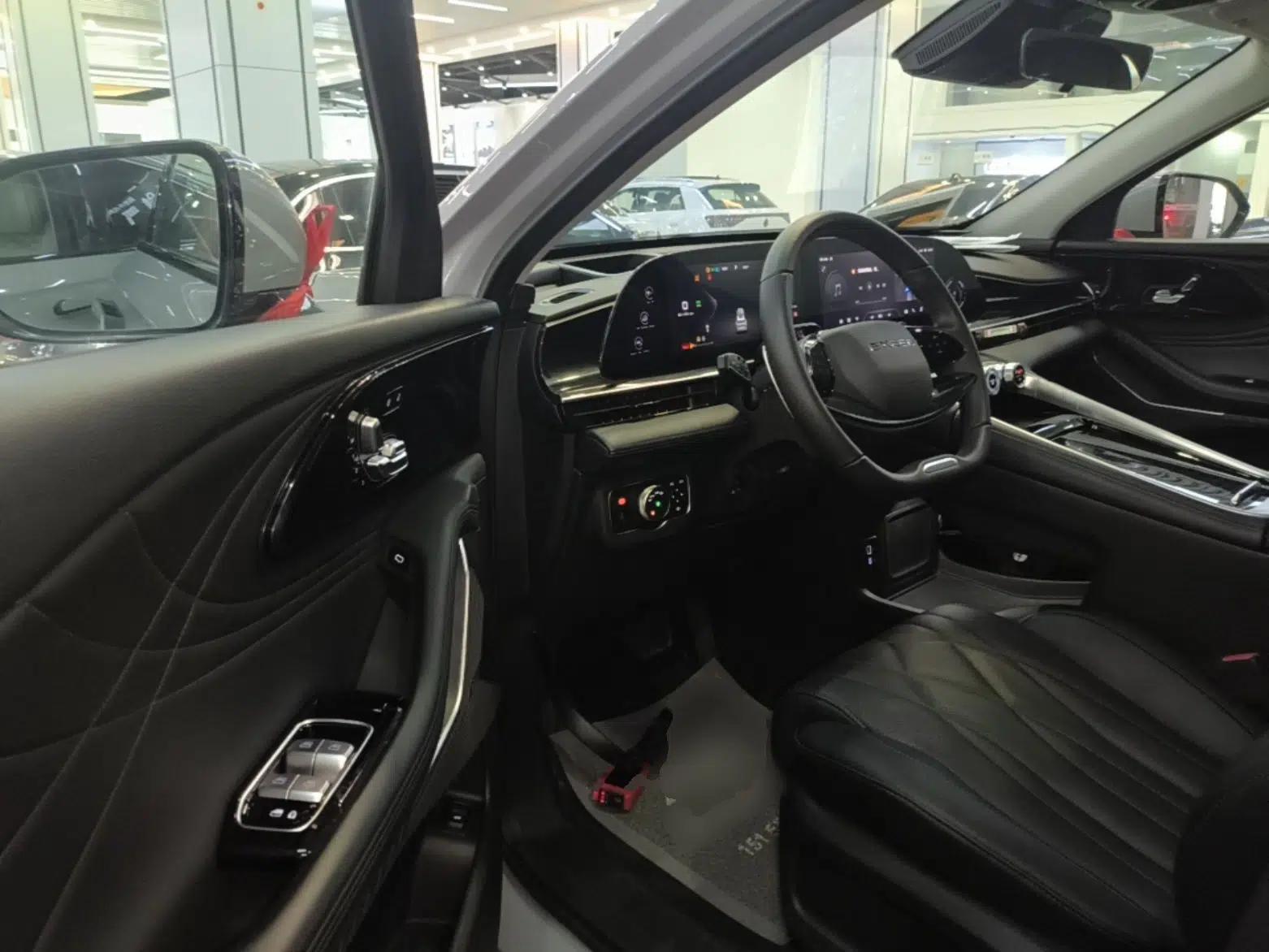 EXEED Stellar 2023 400T Four-Wheel Drive Deluxe Edition — миниатюра 18