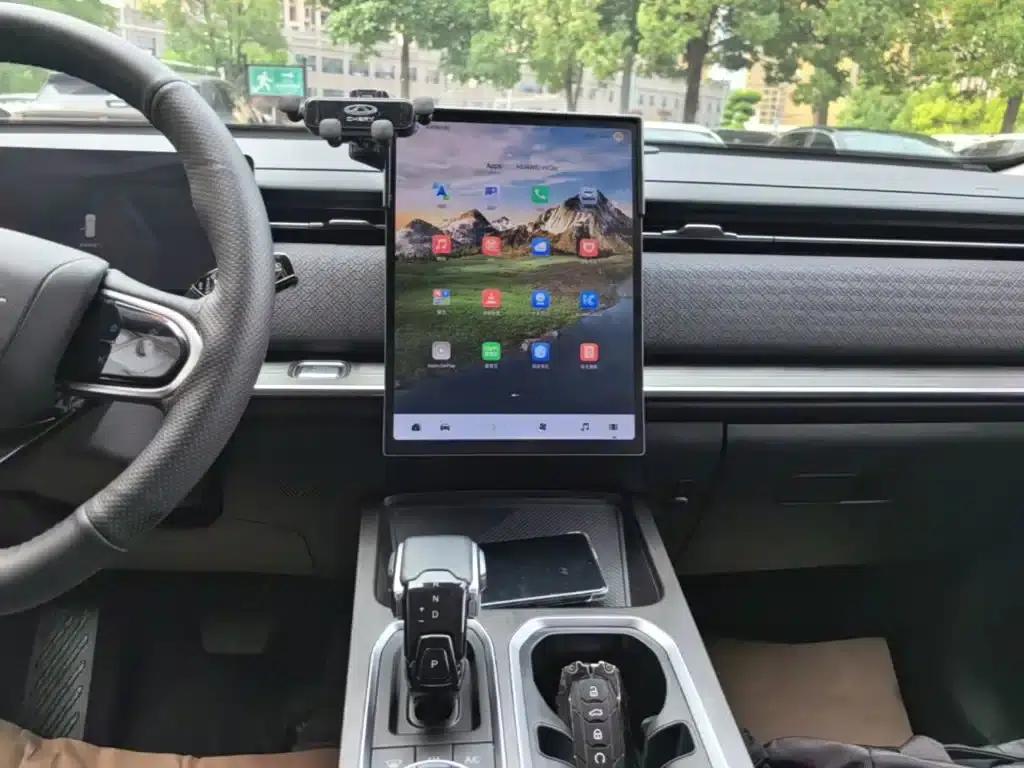 Explore 06 2023 Urban Edition 1.6T 2WD Comfort — миниатюра 13