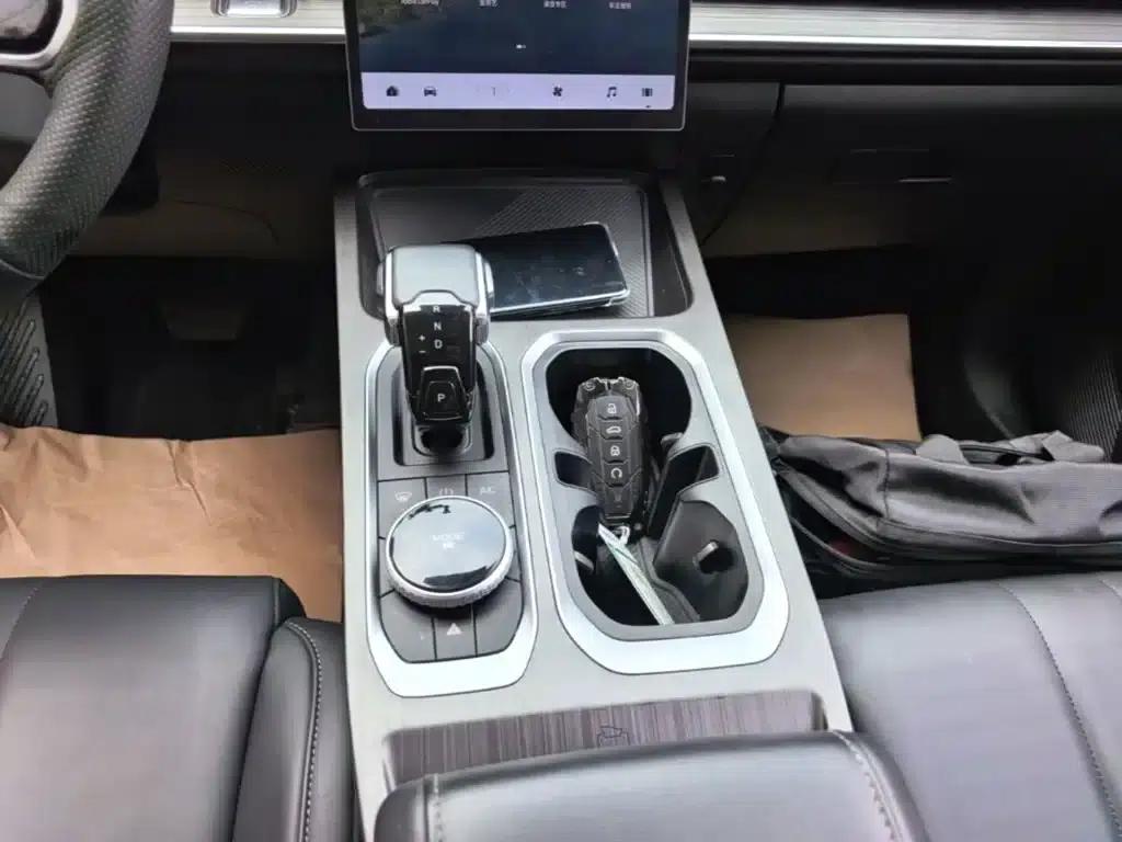 Explore 06 2023 Urban Edition 1.6T 2WD Comfort — миниатюра 14
