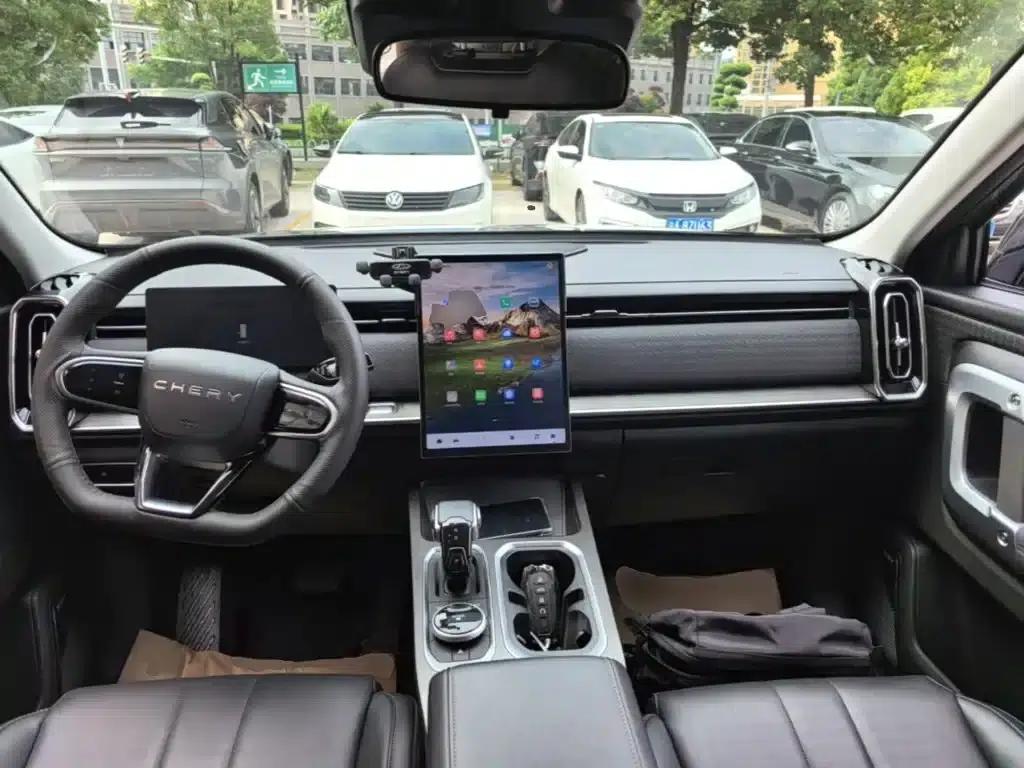 Explore 06 2023 Urban Edition 1.6T 2WD Comfort — миниатюра 10