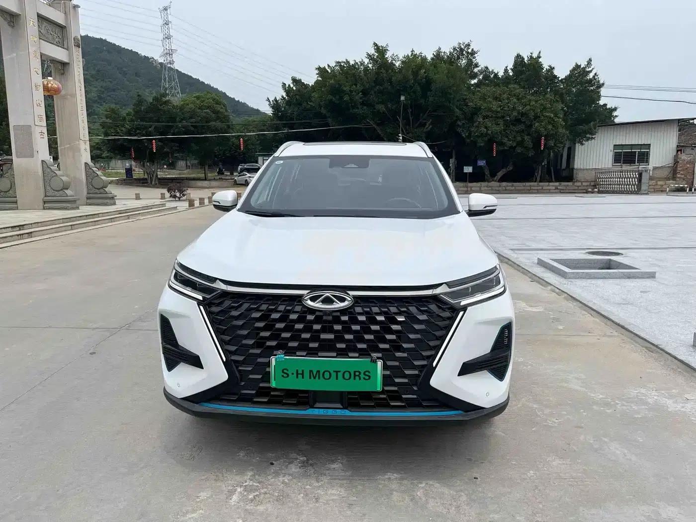 Chery Tiggo 8 PRO PHEV 2023 1.5T Premium Edition — миниатюра 2
