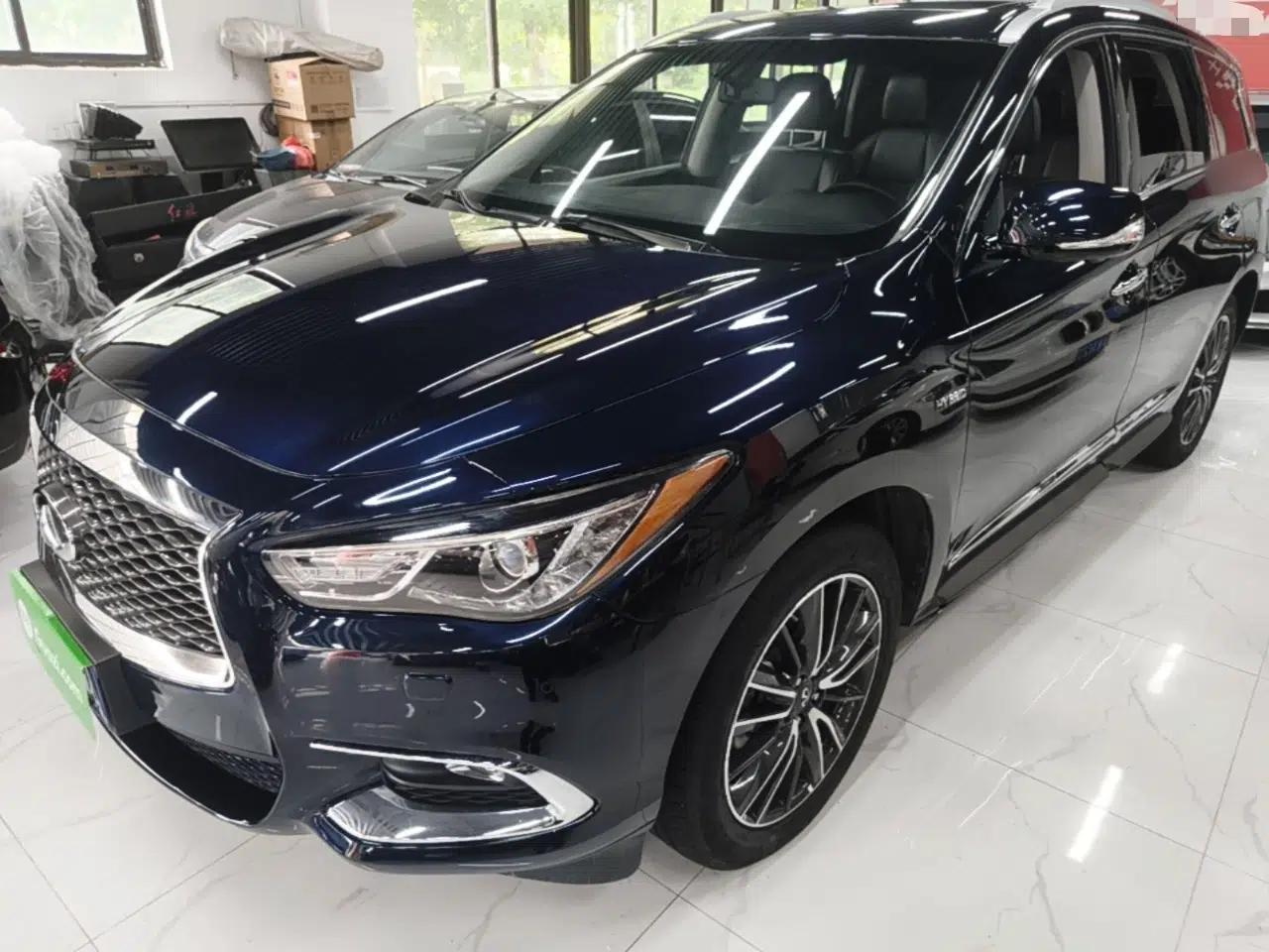 Infiniti QX60 2018 2.5 S/C Hybrid Two-Wheel-Drive Champion Family Edition — миниатюра 1