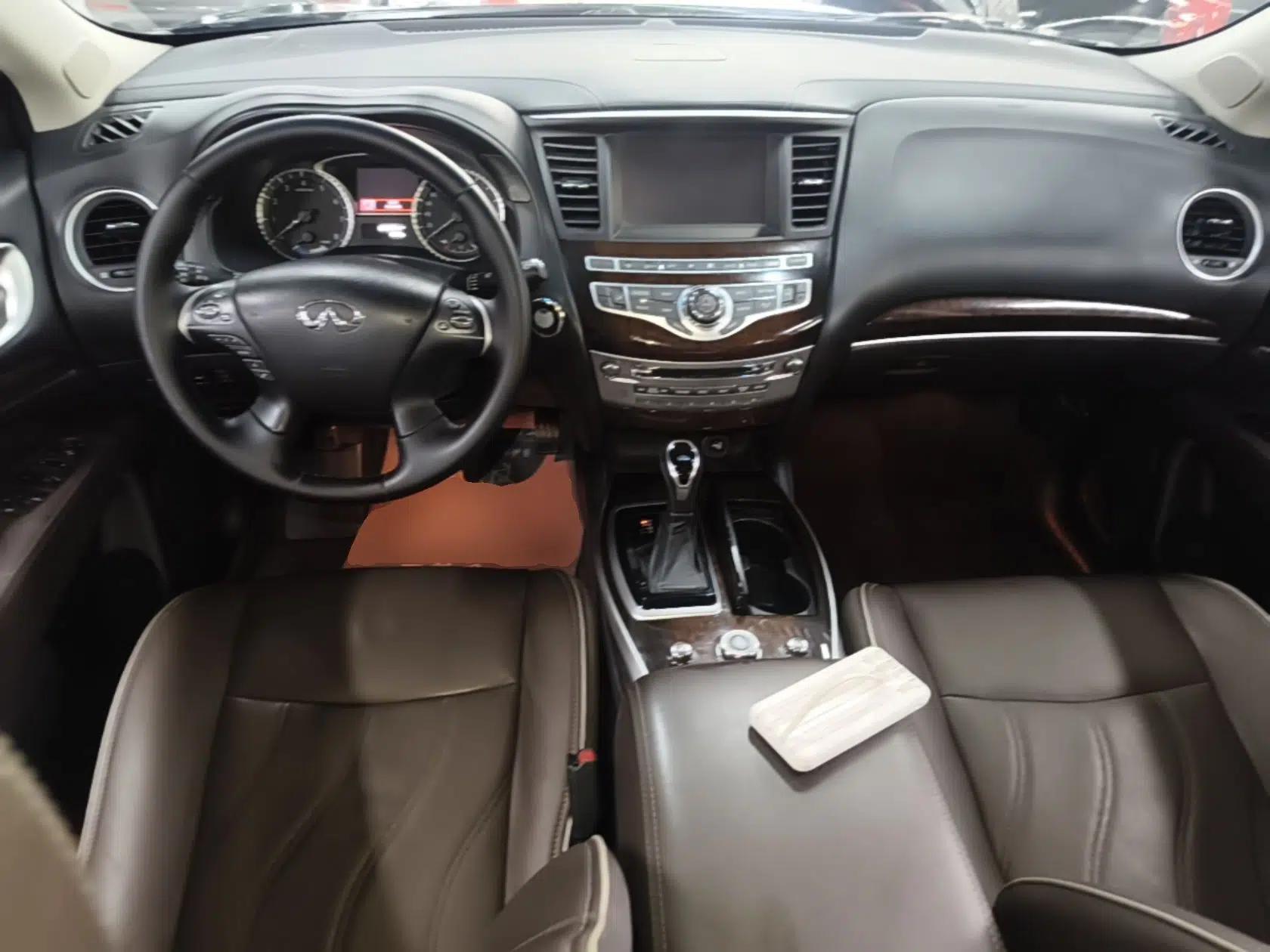 Infiniti QX60 2018 2.5 S/C Hybrid Two-Wheel-Drive Champion Family Edition — миниатюра 17