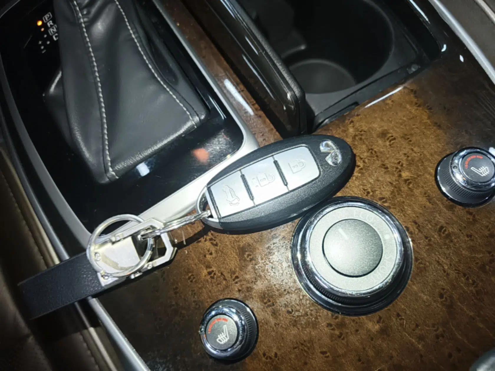 Infiniti QX60 2018 2.5 S/C Hybrid Two-Wheel-Drive Champion Family Edition — миниатюра 28