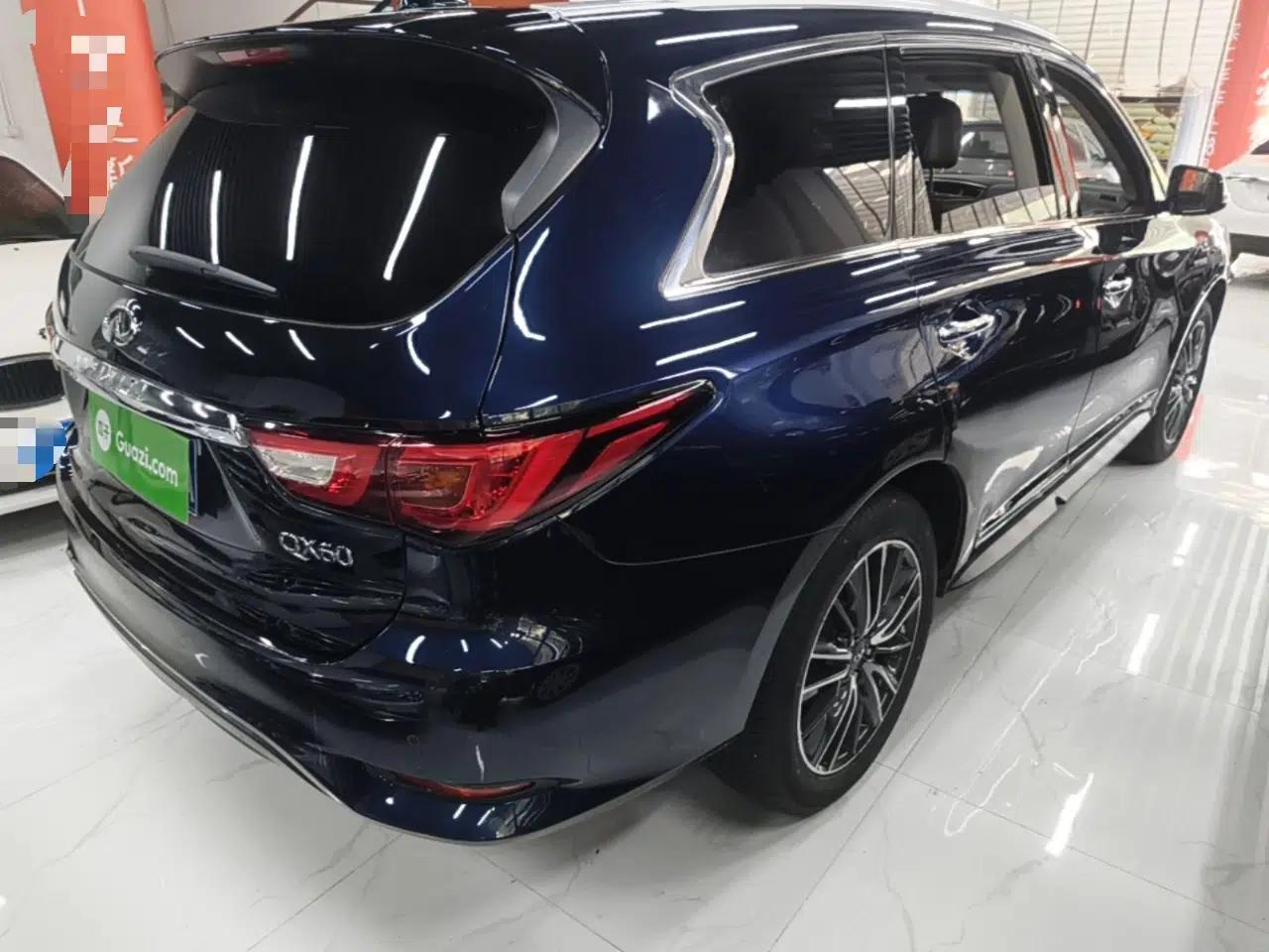 Infiniti QX60 2018 2.5 S/C Hybrid Two-Wheel-Drive Champion Family Edition — миниатюра 6