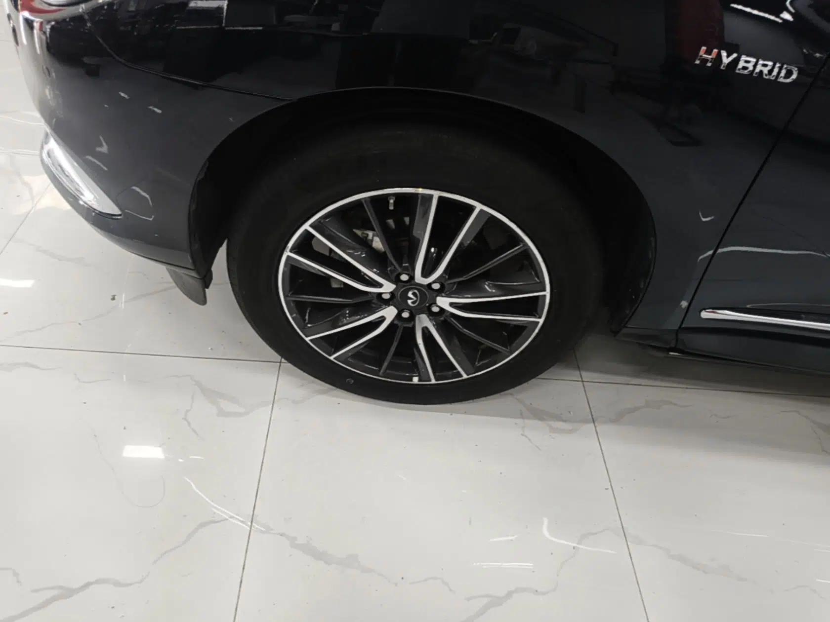 Infiniti QX60 2018 2.5 S/C Hybrid Two-Wheel-Drive Champion Family Edition — миниатюра 10
