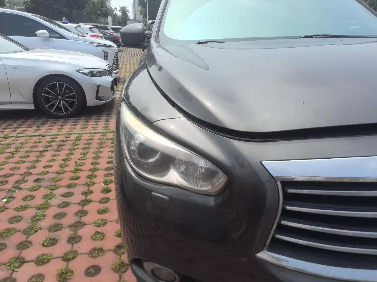 Infiniti QX60 2014 2.5 S/C Hybrid Two-Wheel Drive Excellence Edition — миниатюра 7