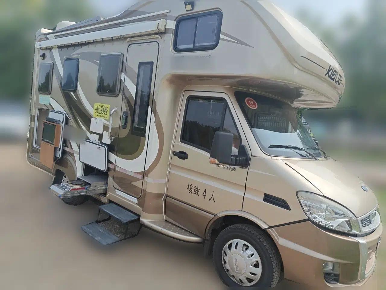 Iveco Power Daily 2017 Karenbinwei Compact Dedicated Passenger Van, 3.0L Manual, 4 Seats — миниатюра 3