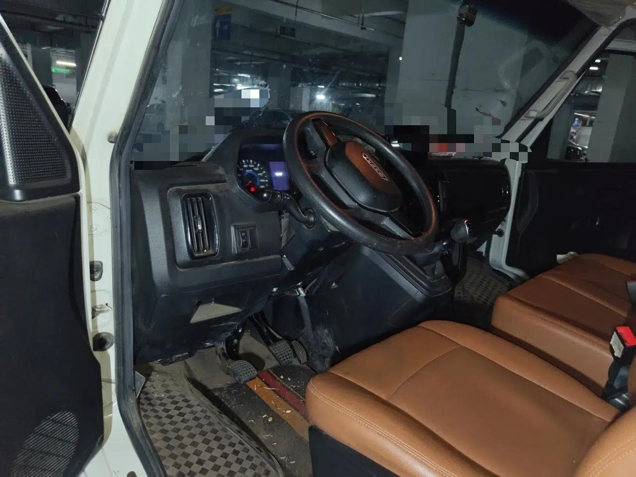 Iveco Daily 2023 Iveco Deway, manual, 3 seats, 2.5T, dual rear tires, diesel — миниатюра 9