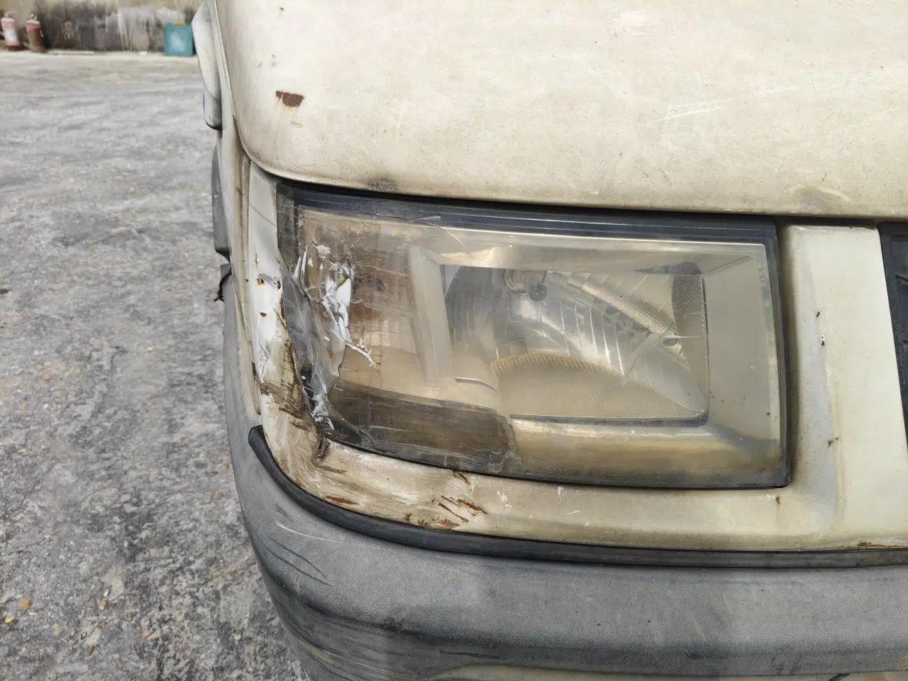 Iveco Daily Iveco Deway short-wheelbase manual 2.8-ton diesel 3‑seat cargo van, dimensions 4,850 × 2,000 × 2,520 mm, curb weight 2,190 kg. — миниатюра 7