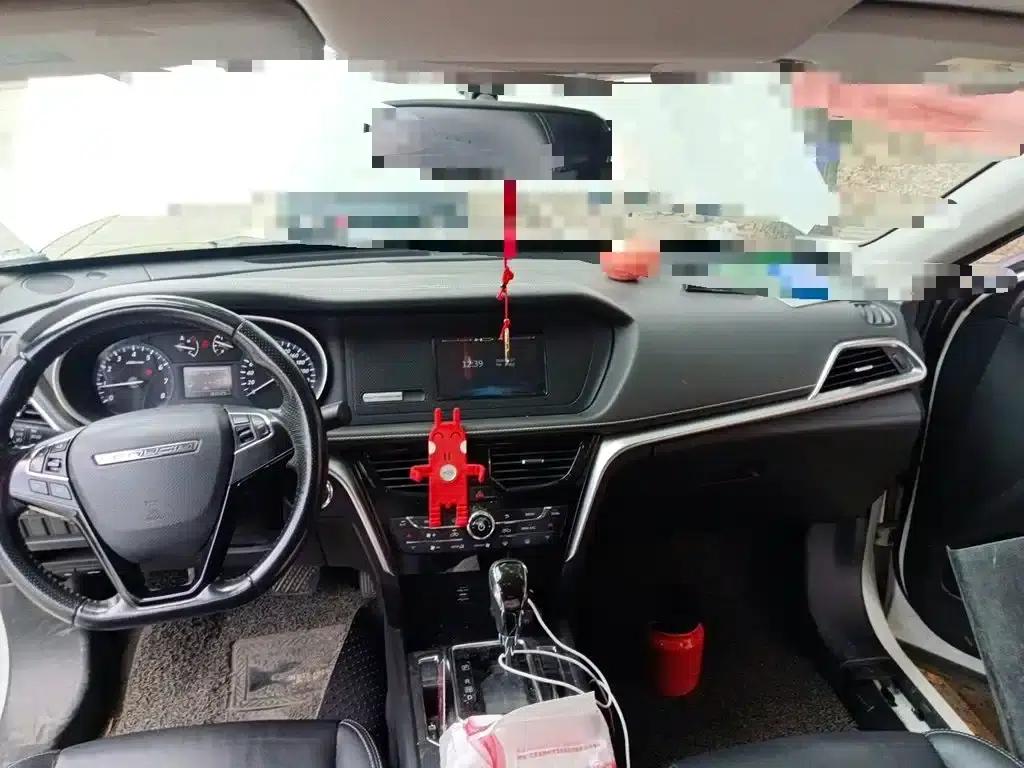 Venucia T90 2017 2.0L CVT Smart Edition — миниатюра 13