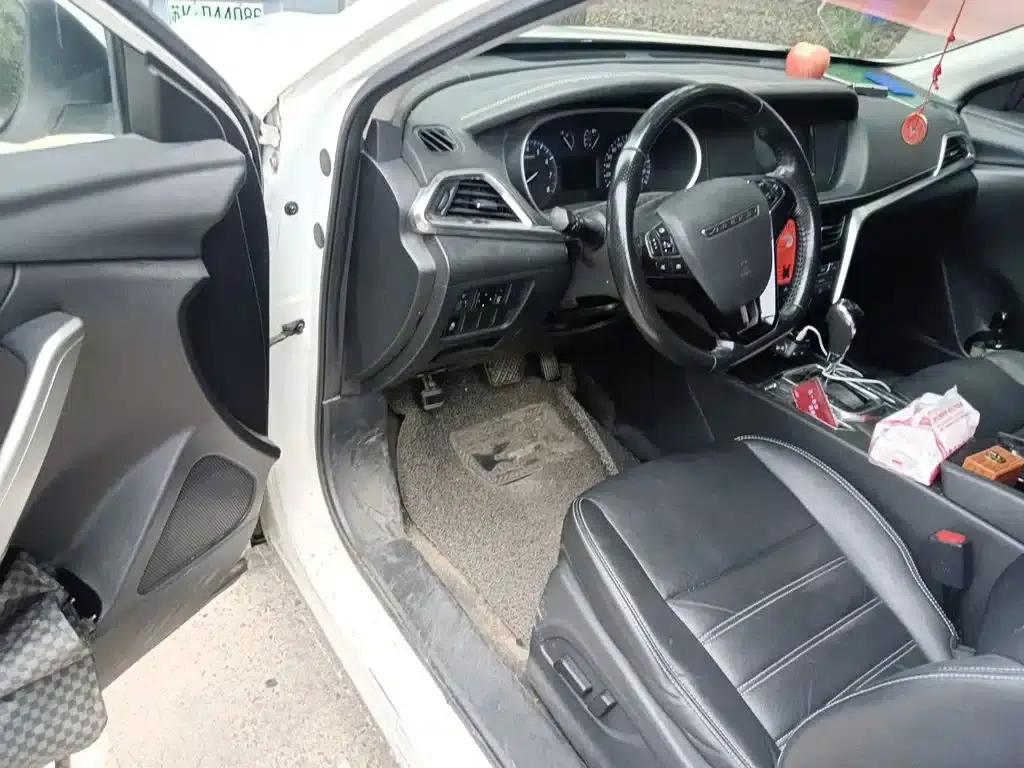 Venucia T90 2017 2.0L CVT Smart Edition — миниатюра 14