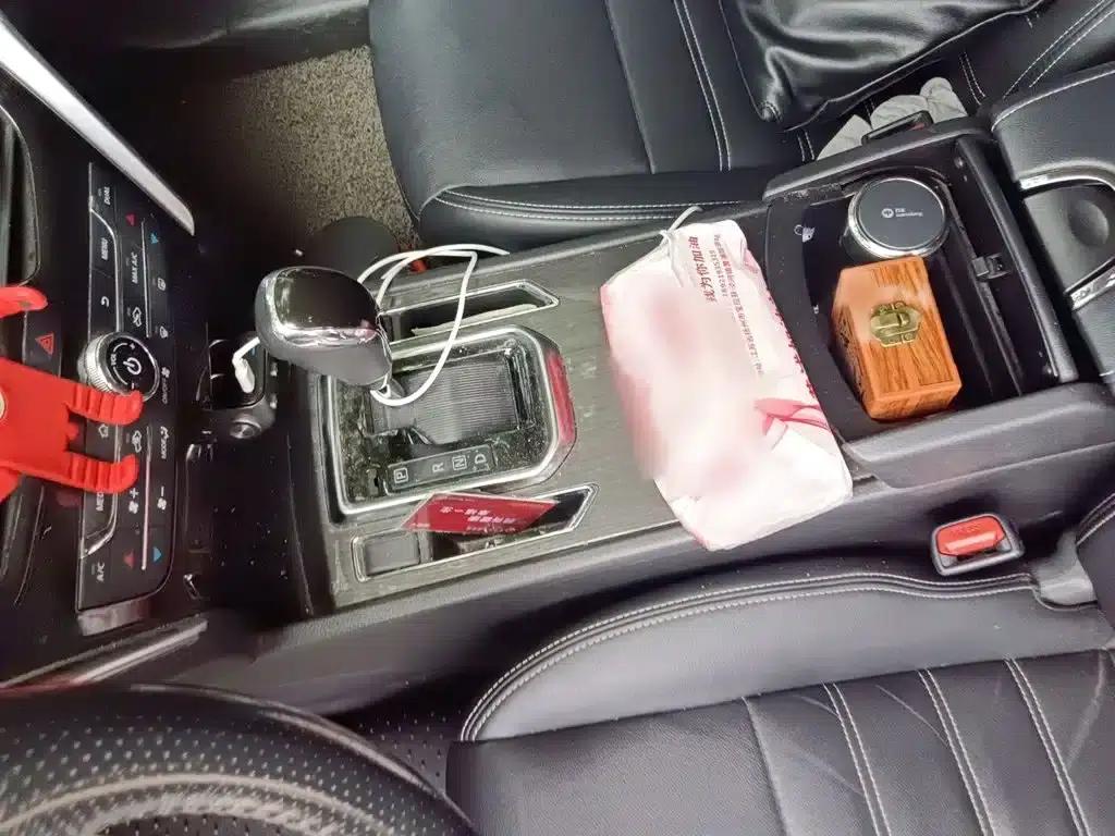 Venucia T90 2017 2.0L CVT Smart Edition — миниатюра 7