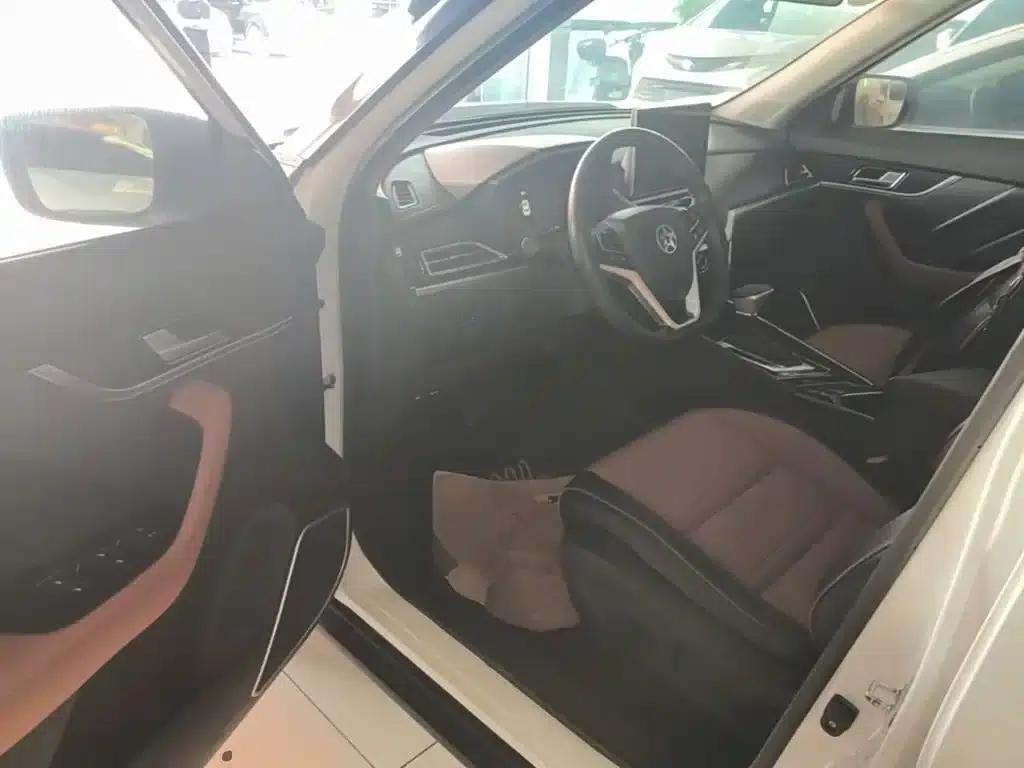 Venucia T60 2018 1.6L CVT Smart Edition (National V Emission Standard) — миниатюра 16