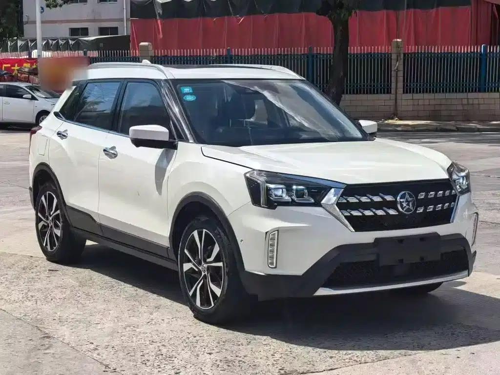 Venucia T60 2018 1.6L CVT Smart Edition (National V Emission Standard) — миниатюра 4