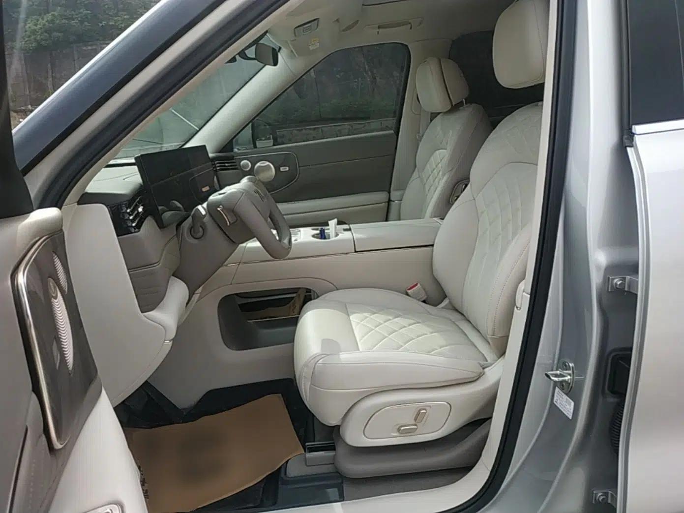 IM LS9 2026 Model 52 Ultra — миниатюра 17