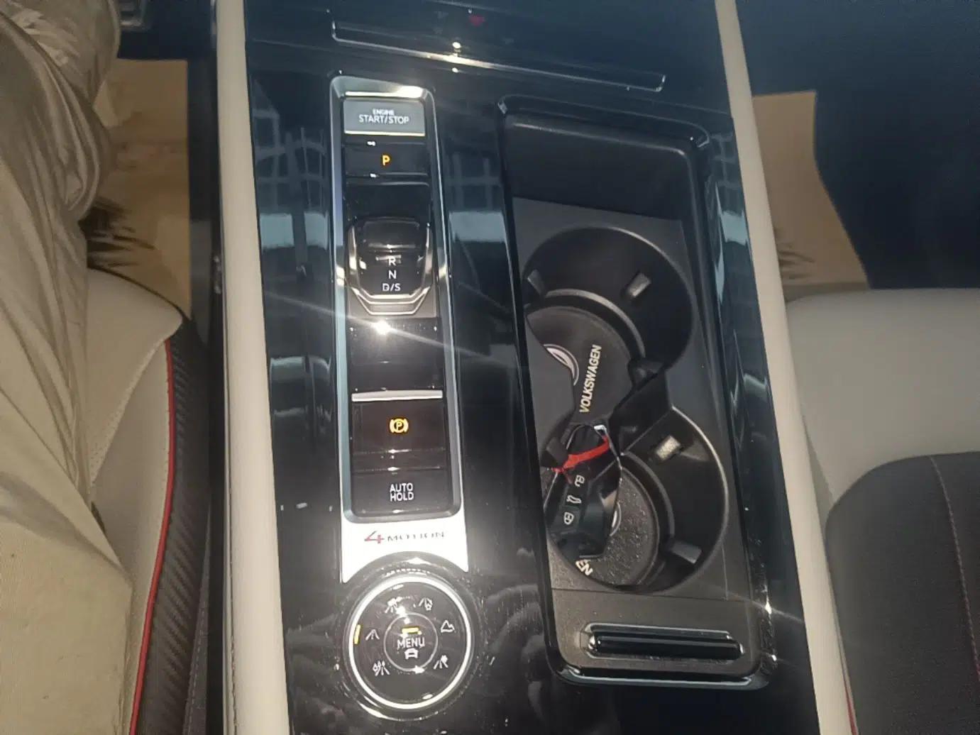 Volkswagen Teramont X 2024 380TSI All-Wheel Drive Longyao Edition — миниатюра 21