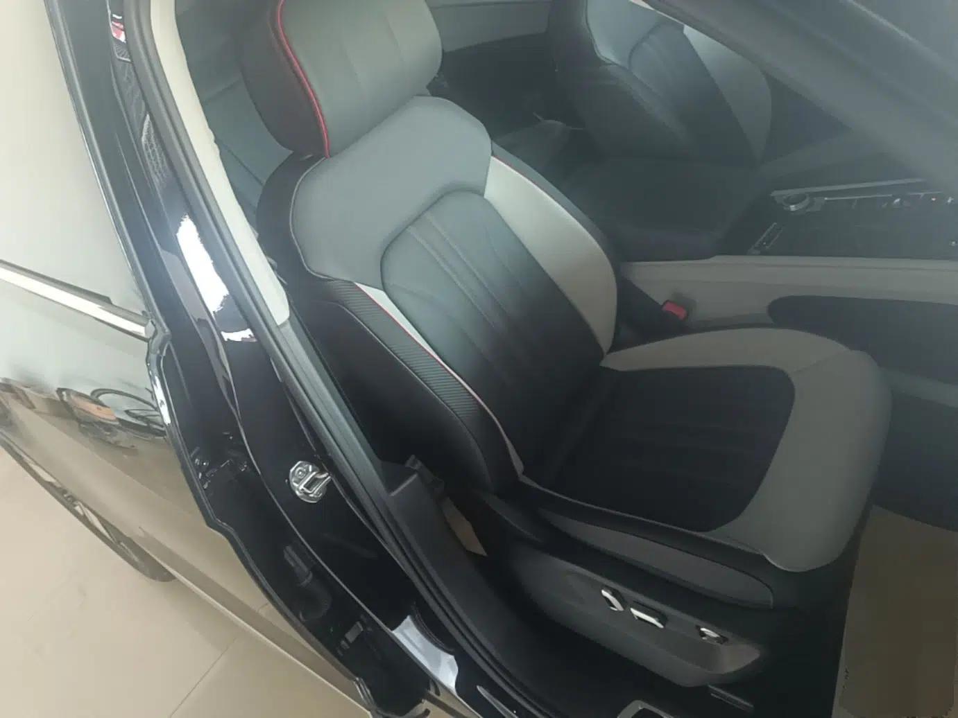 Volkswagen Teramont X 2024 380TSI All-Wheel Drive Longyao Edition — миниатюра 24